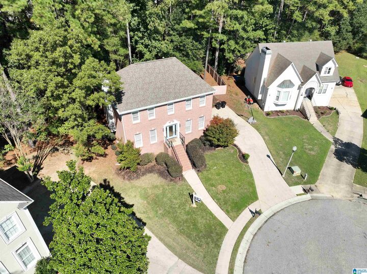 Property Photo:  1009 Lake Shore Circle  AL 35244 