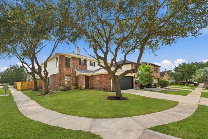 Property Photo:  4222 Wayside Stream Lane  TX 77048 