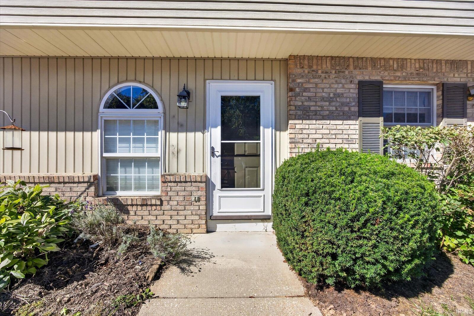Property Photo:  722 E Sherwood Hills Drive  IN 47401 
