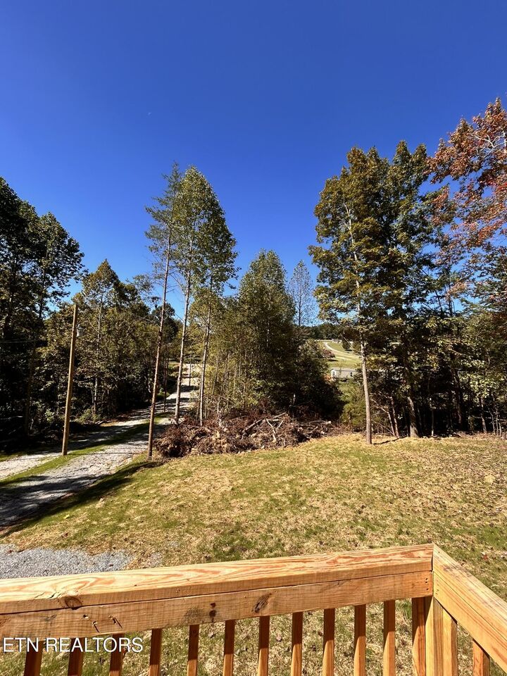 Property Photo:  3804 Strong Rd  TN 37806 