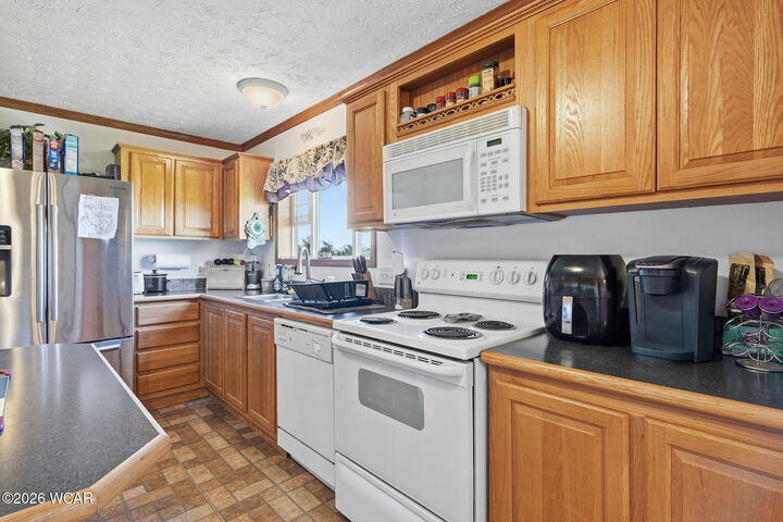 Property Photo:  427 N High Street  OH 43340 
