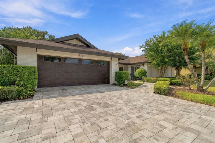 Property Photo: 4109 Crosswater Drive FL 33615