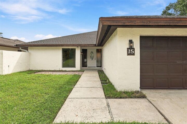 Property Photo:  15 Abbey Court  FL 33844 