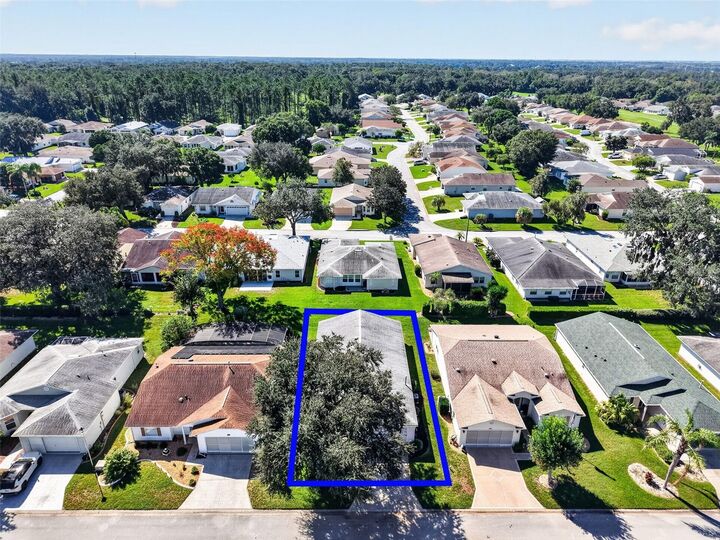 Property Photo:  752 Old Oaks Lane  FL 34748 