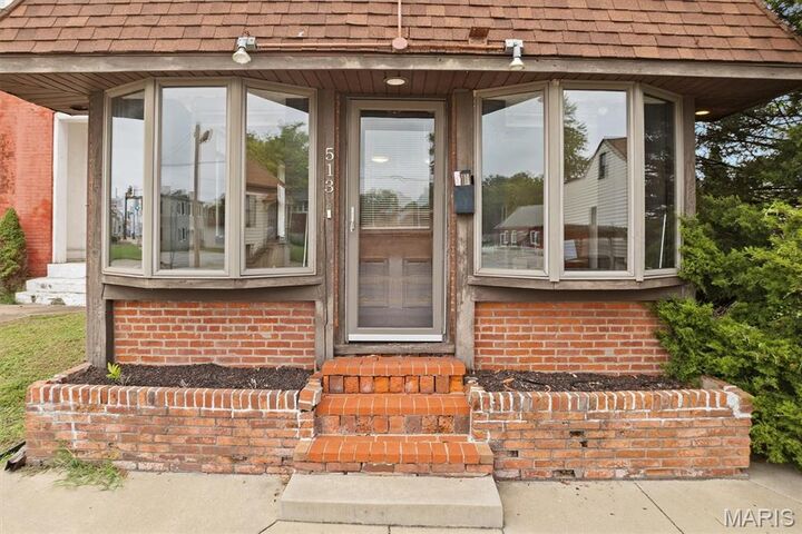 Property Photo:  513 N Illinois Street  IL 62220 