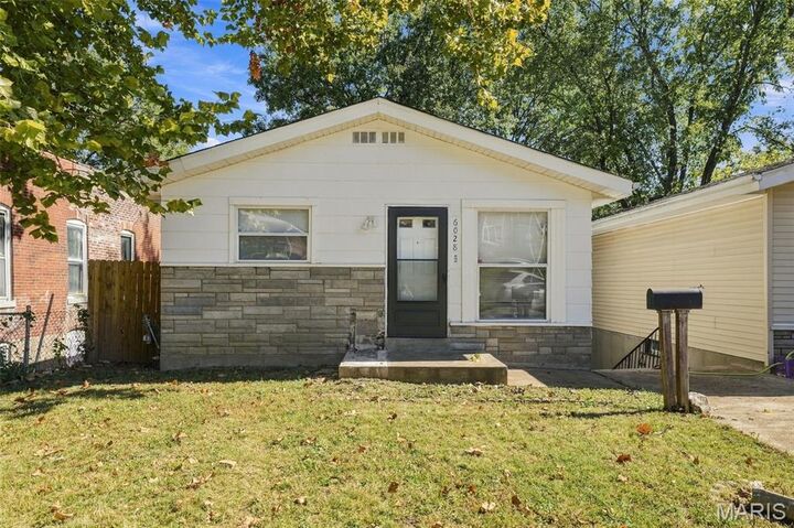 Property Photo: 6028 Minnesota Avenue MO 63111