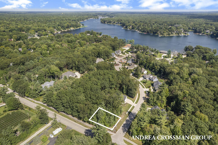 Property Photo: 16179 Coventry Lane MI 49456