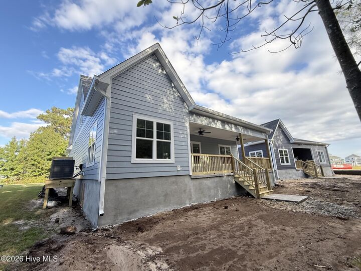 Property Photo:  806 Sweetgrass Street  NC 28445 