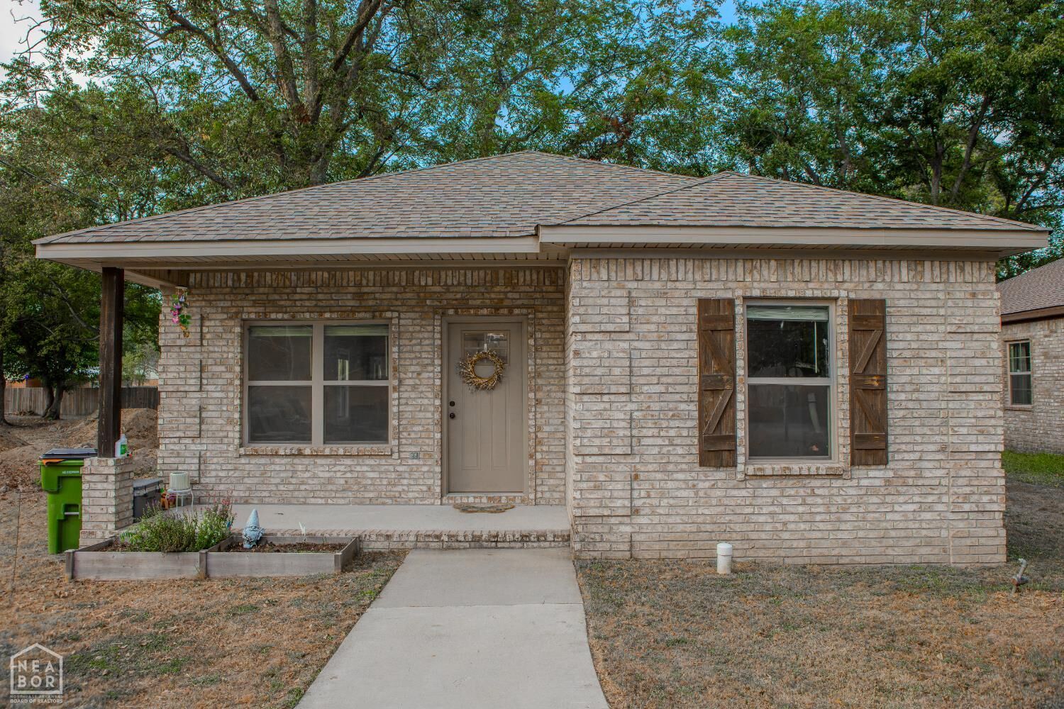 Property Photo: 604 W Texie Avenue AR 72447