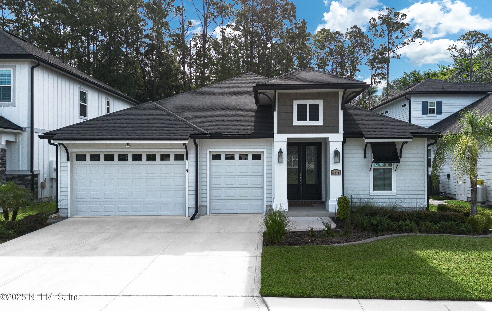 Property Photo:  3214 Carolina Rose Court  FL 32043 