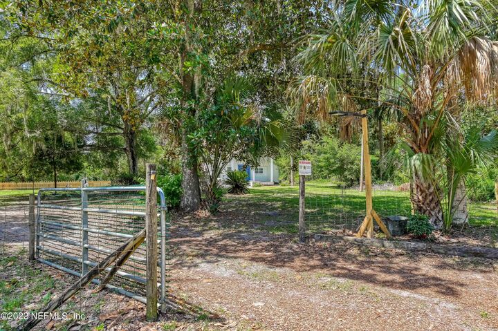 Property Photo:  117 Oak Lane  FL 32177 