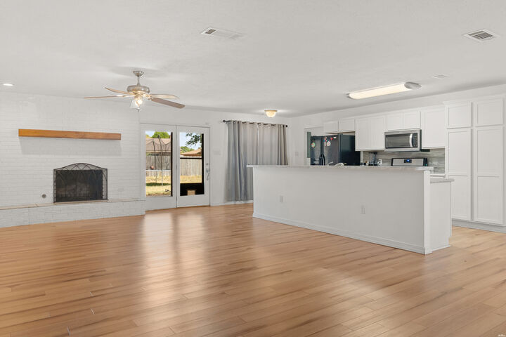 Property Photo: 1709 Fairway Ter NM 88101