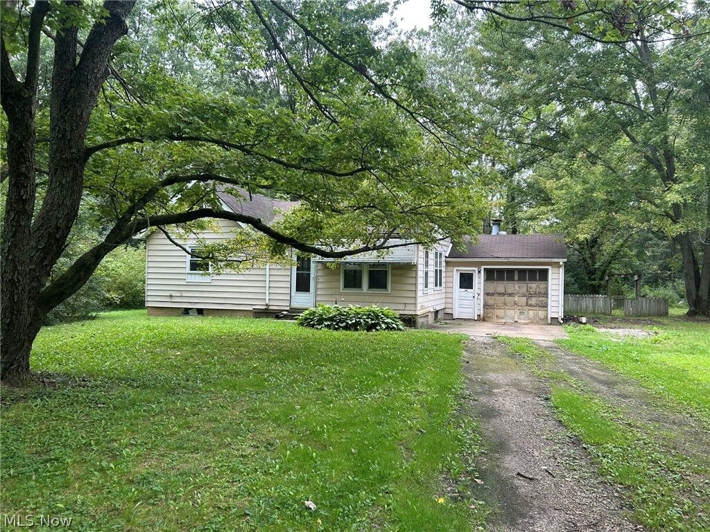 Property Photo:  11038 White Avenue  OH 44035 