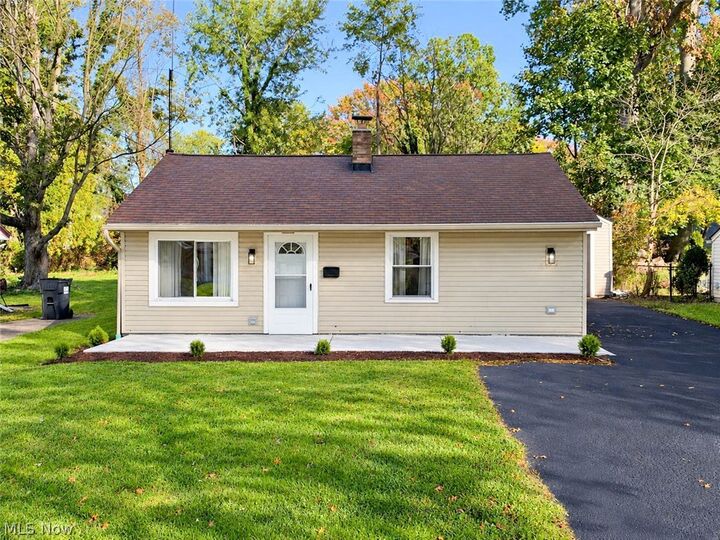 Property Photo:  7515 Glenwood Avenue  OH 44512 