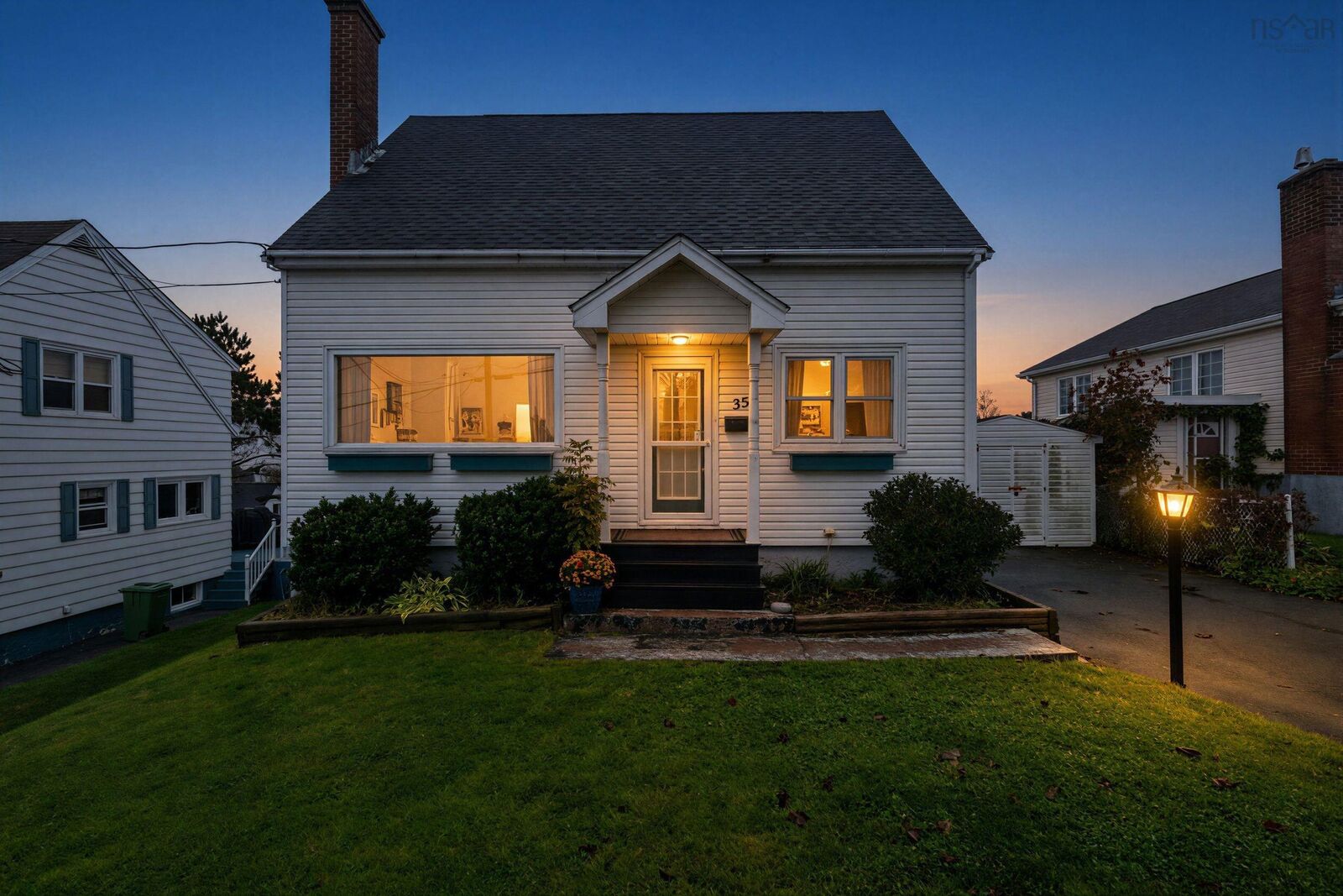 Property Photo:  35 Arvida Avenue  NS B3R 1K7 