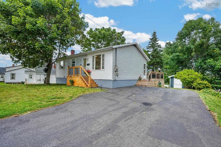 Property Photo:  41 Windsor Street Street  NS B1S 2K4 