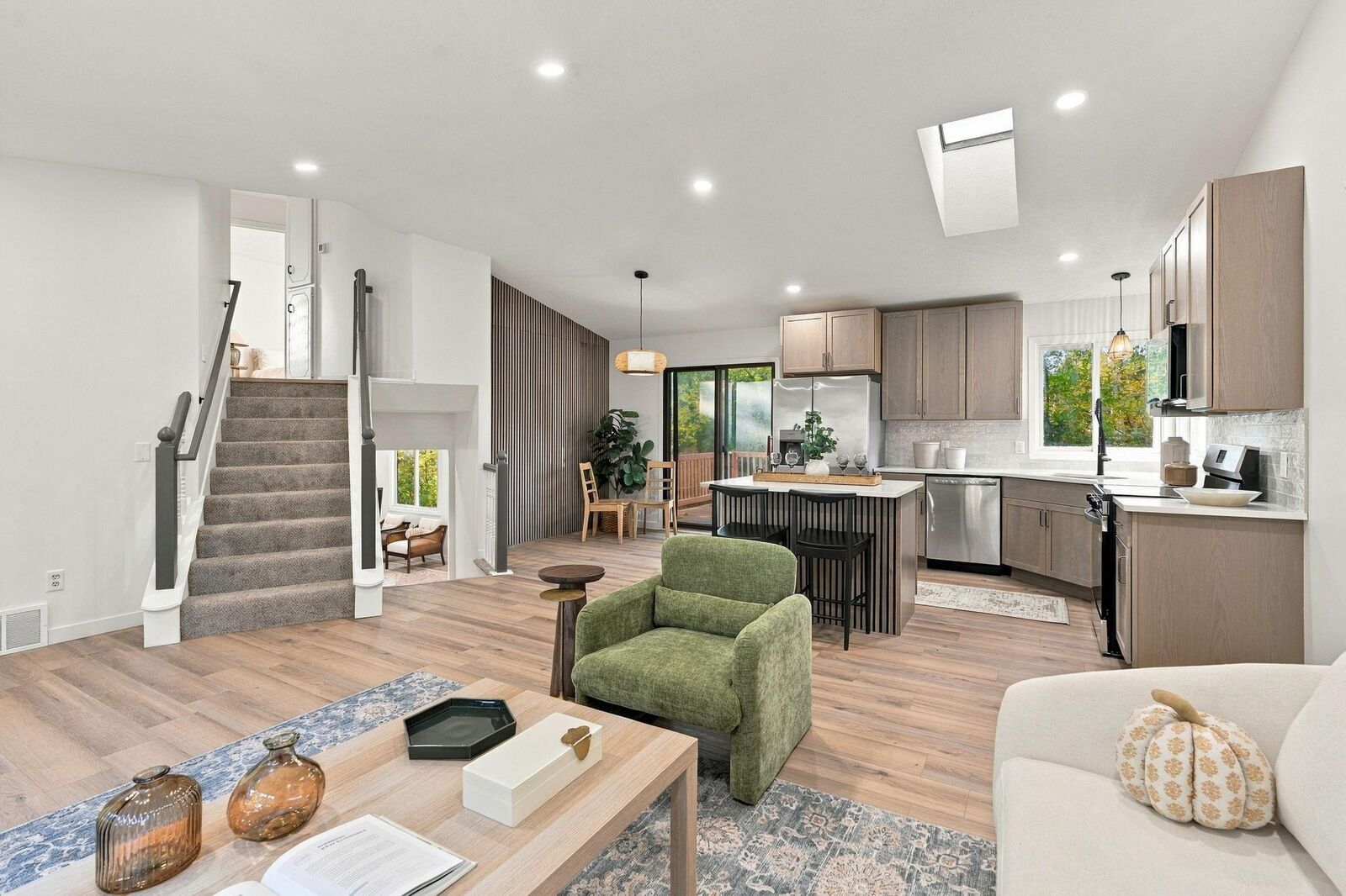 Property Photo:  1862 Fox Run  MN 55038 