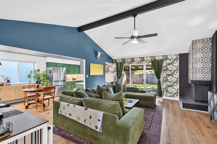 Property Photo:  2715 Barrington Place  TX 76014 
