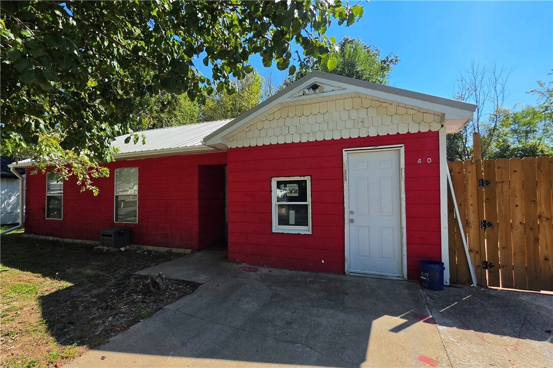 Property Photo:  470 Village Lane  AR 72764 
