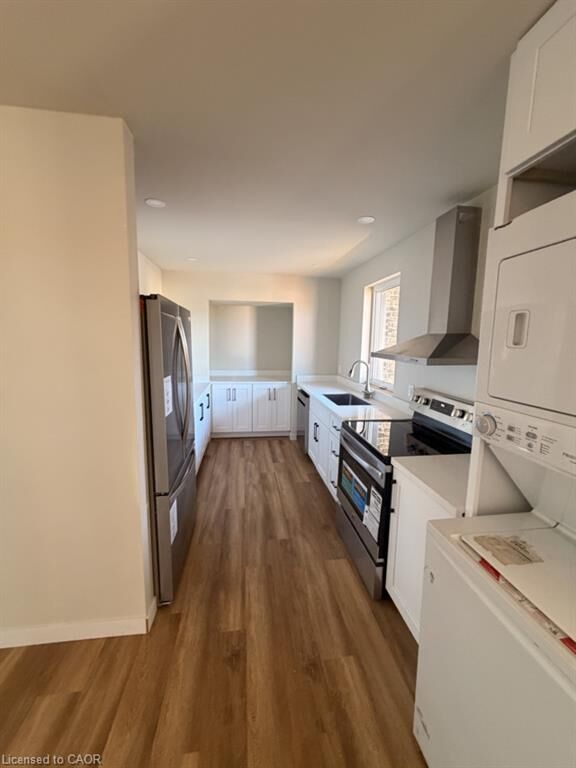 Property Photo: 92 Alfred Street 4 ON N3S 5G2
