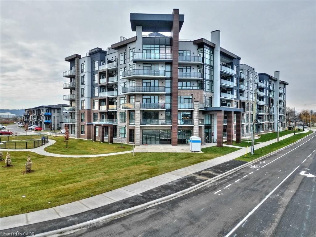 Property Photo:  600 North Service Road 504  ON L8E 5A7 