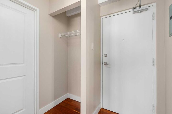 Property Photo:  315 9A Street NW #404  AB T2N 1T7 