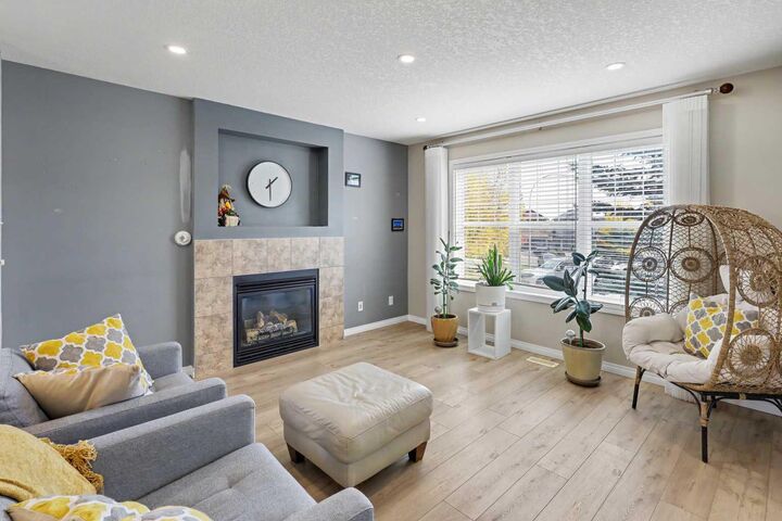 Property Photo:  35 Sage Hill Manor NW  AB T3R 0H1 