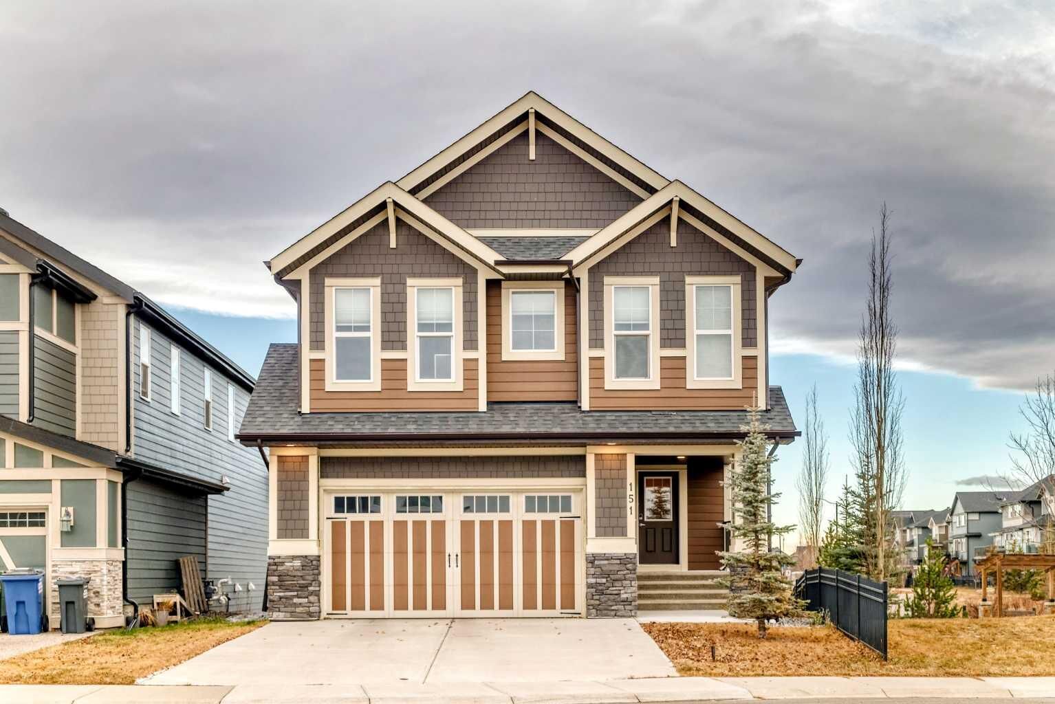 Property Photo:  151 Sundown Way  AB T4C 0H4 