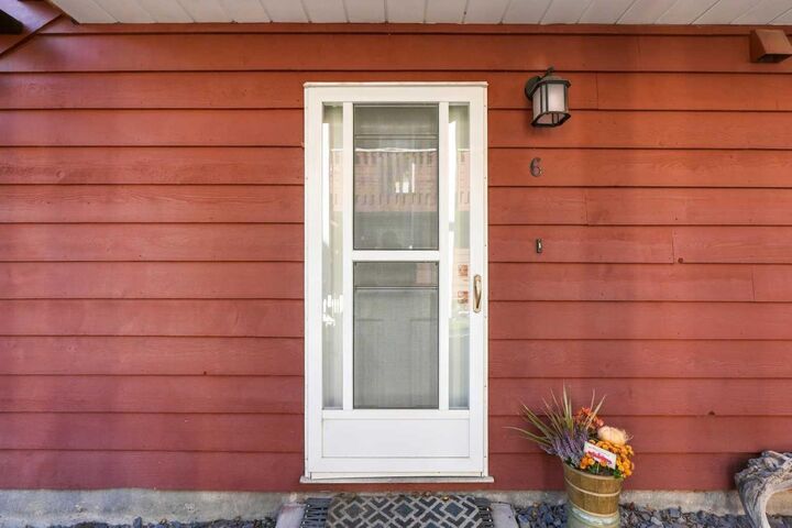 Property Photo:  717 7 Street Veterans Way 6  AB T1W 2C4 