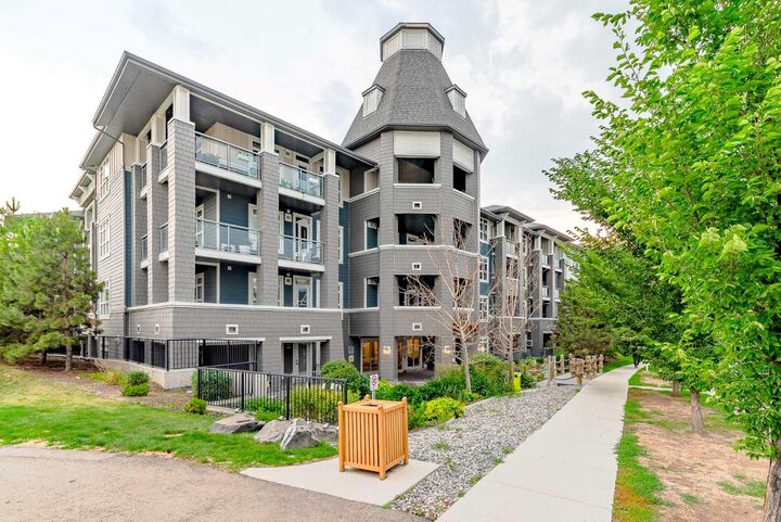 Property Photo:  25 Auburn Meadows Avenue SE 223  AB T3M 2L3 