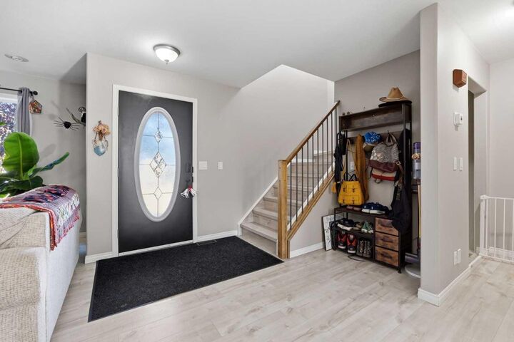 Property Photo:  27 Fenwood Close  AB T4S 2K4 
