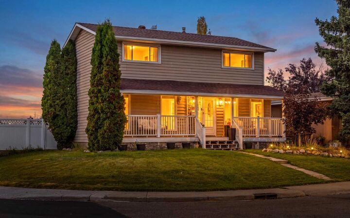 Property Photo:  404 Attica Drive SE  AB T2H 1P6 