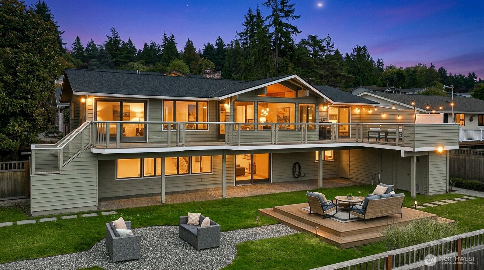 Property Photo:  7114  164th Street SW  WA 98026 