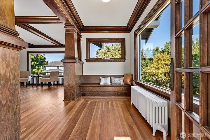 Property Photo: 800 E Laurel Street WA 98225