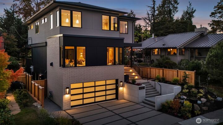 Property Photo: 6021 Princeton Avenue NE WA 98115