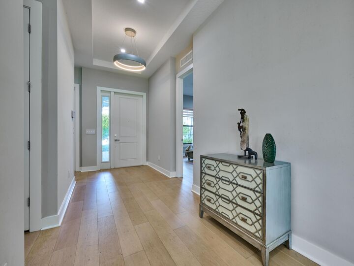 Property Photo: 2807 Gin Berry Way FL 33401