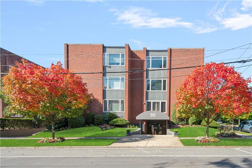 Property Photo:  30 Blackstone Boulevard 201  RI 02906 