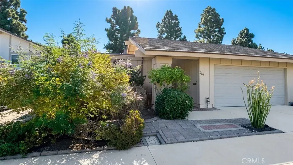 Property Photo:  18612 Paseo Pizarro  CA 92603 