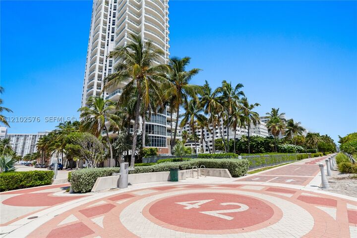 Property Photo: 4201 Collins Ave 1501 FL 33140