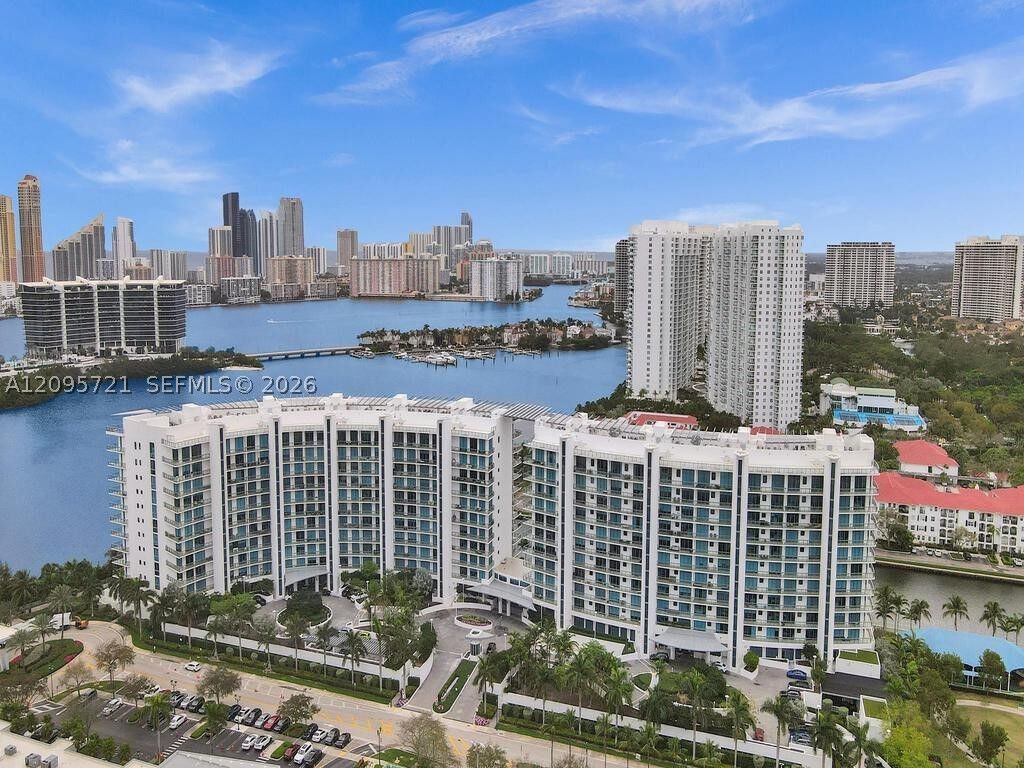 Property Photo: 3300 NE 188th St 210 FL 33180
