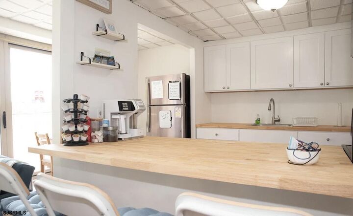Property Photo:  2834 Atlantic Ave 104  NJ 08401-0000 