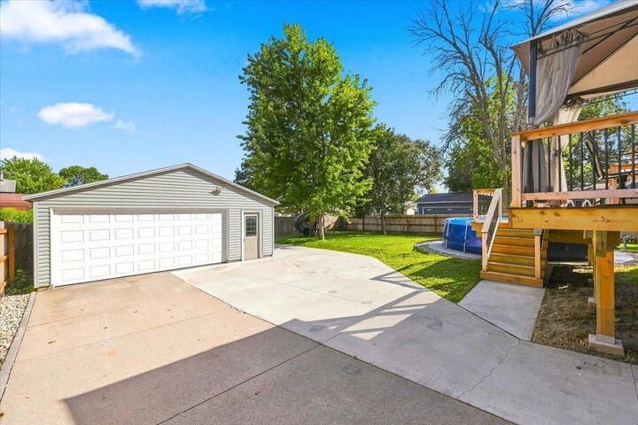 Property Photo:  205 Greenhaven Road  IA 51503 