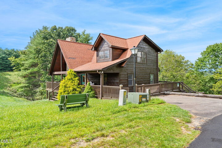 Property Photo:  1003 Deerwood Road  NC 28663 