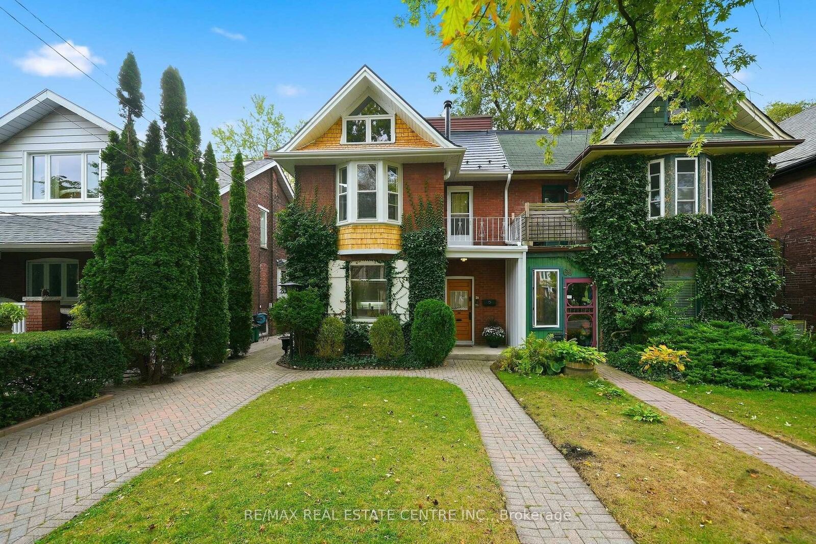 Property Photo:  71 Lyall Avenue  ON M4E 1W1 
