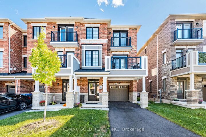 Property Photo:  13 Keppel Circle  ON L7A 0B6 