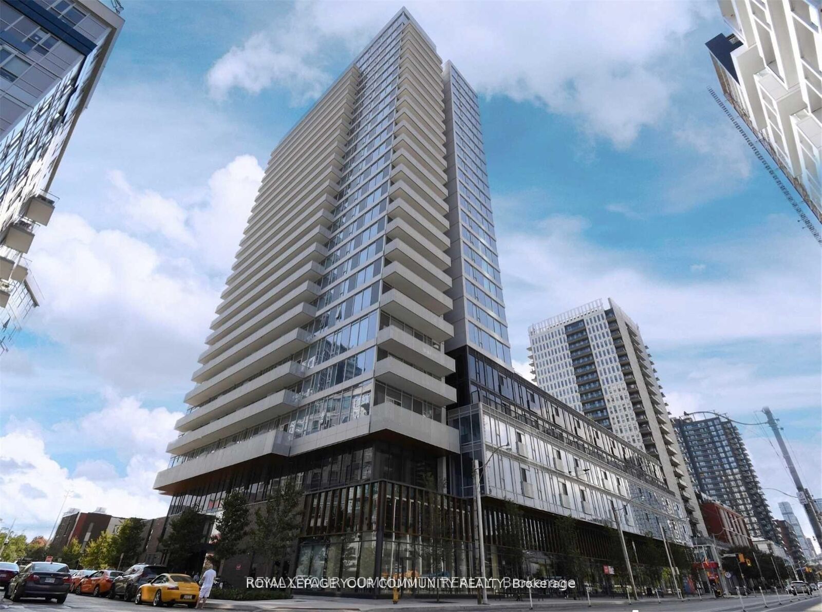 Property Photo:  20 Tubman Avenue 2512  ON M5A 0M5 