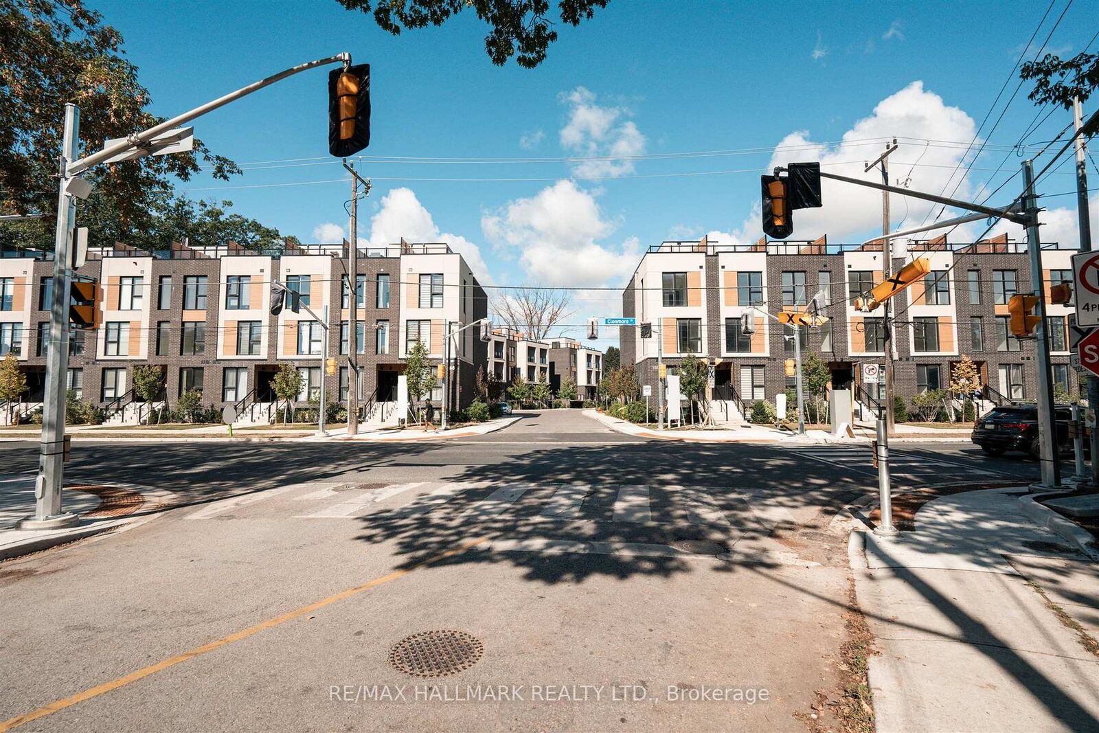 Property Photo:  170 Clonmore Avenue 3  ON M1N 0B9 