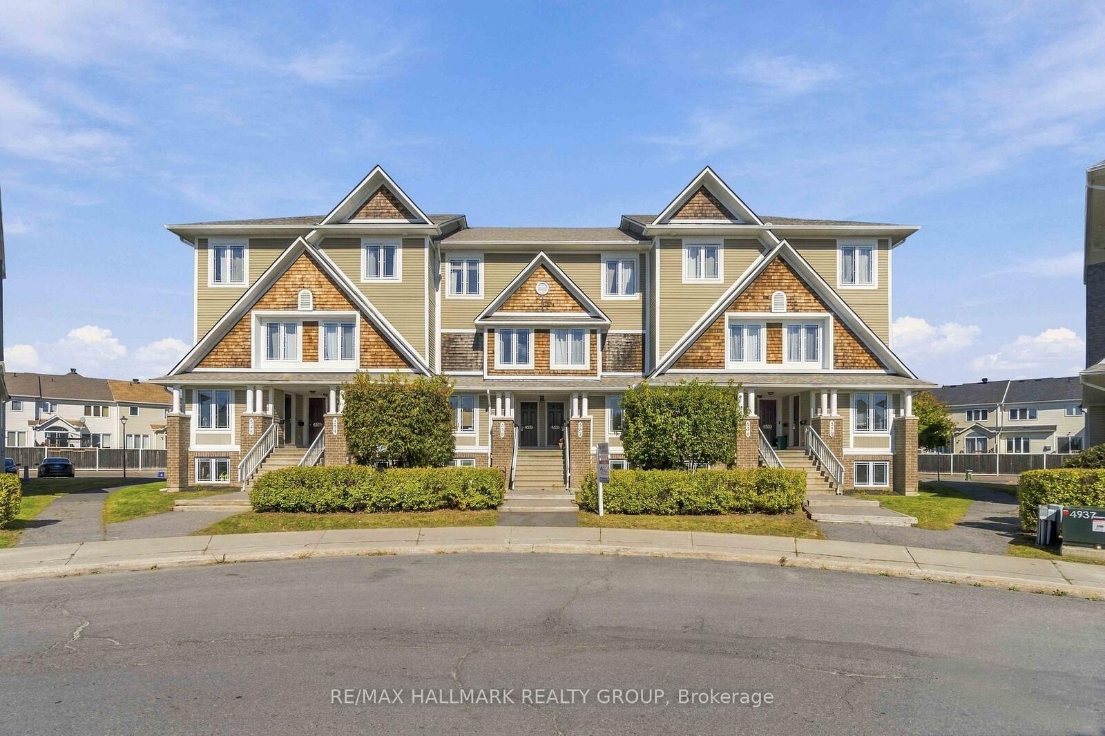 Property Photo:  562 Lakeridge Drive 8  ON K4A 0H4 
