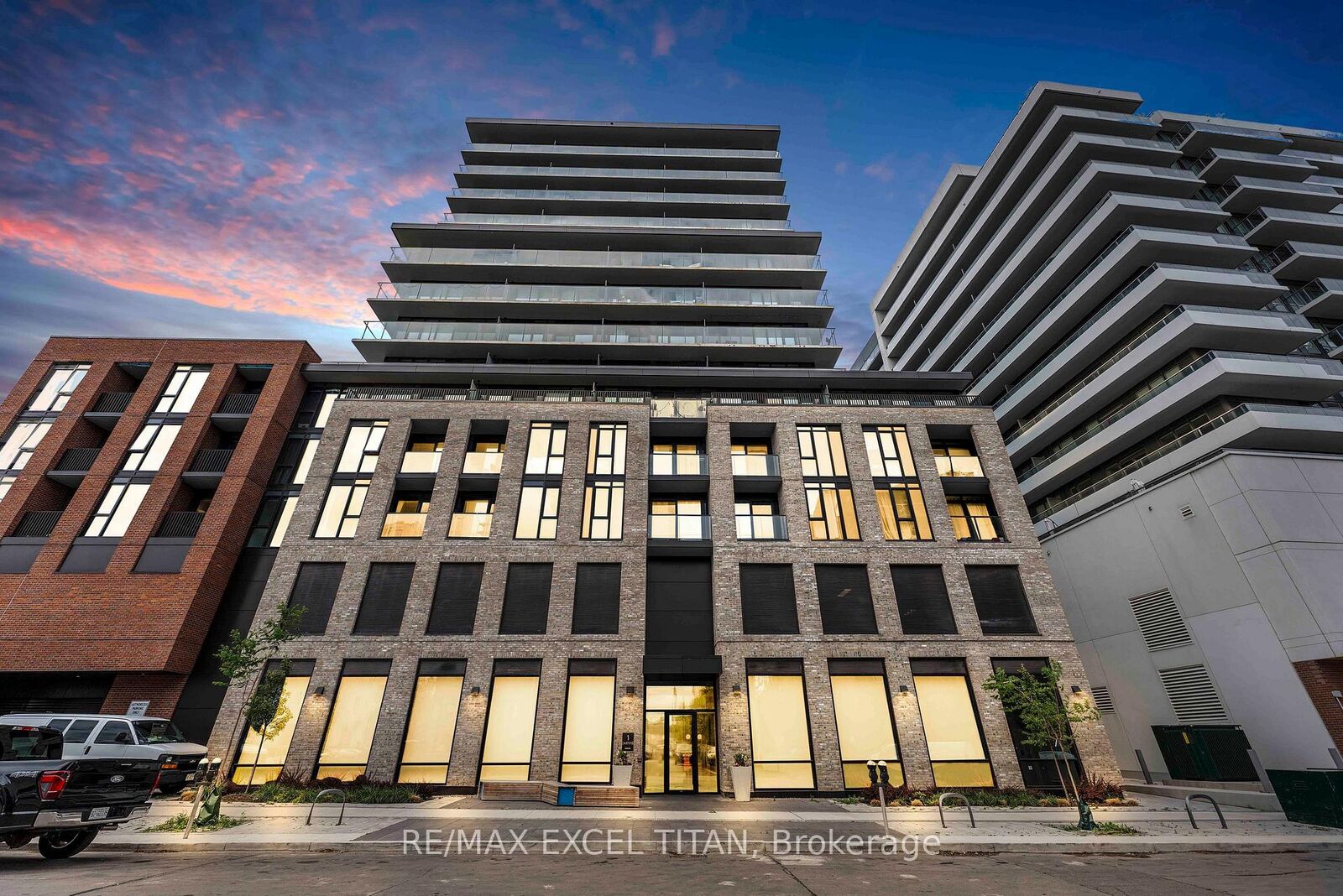 Property Photo: 1 Jarvis Street 614 ON L8R 3J2