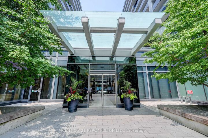 Property Photo:  1030 King Street W 544  ON M6K 0B4 